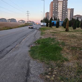 Yenimahalle'de Trafik Güvenliği ve Altyapı Sorunları