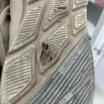 Garanti Süresinde Skechers Ayakkabısının Yırtılması Ve Değişim Talebi