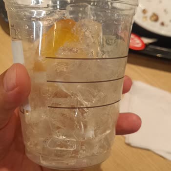 Şanlıurfa Piazza Avm Starbucks’ta Aşırı Buzlu Orange Mango Şikayeti