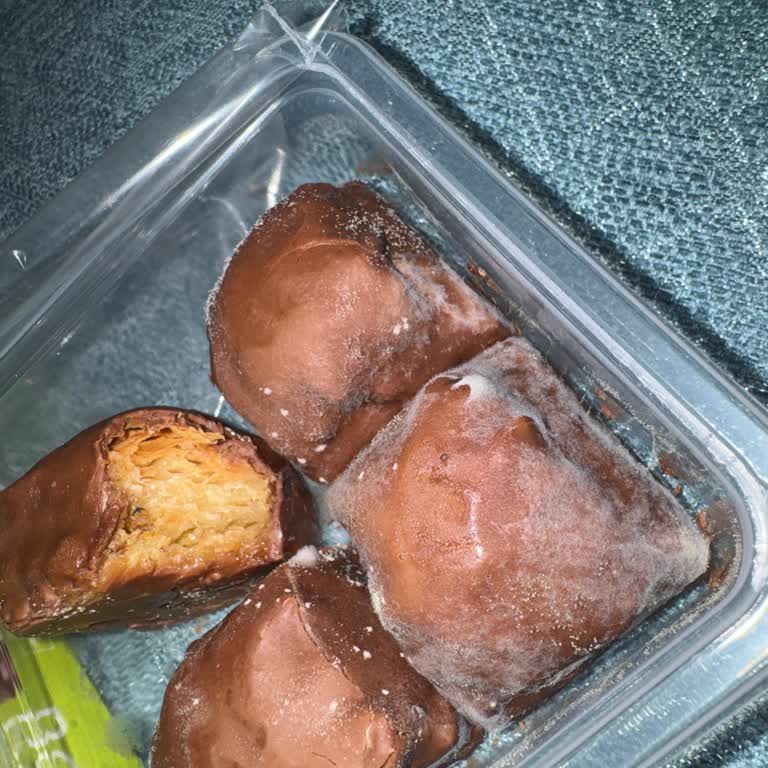 A101'den Satın Alınan Çikolatada Küf Ve Sağlık Riski