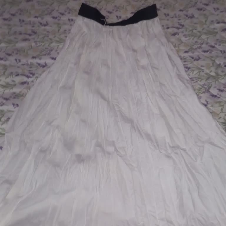 Bulem Butik'te Defolu Etek İç Gösterimi Nedeniyle İade Reddedilmesi Ve 250 TL Değişim Ücreti Talebi