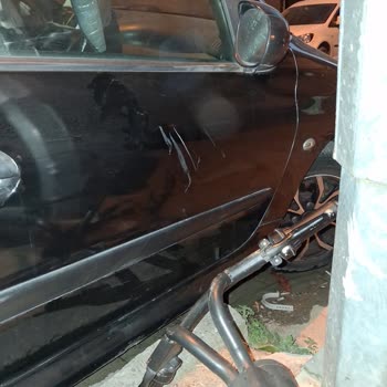 Park Halinde Elektrikli Bisiklet Düşmesi Aracımda Çizik Bıraktı