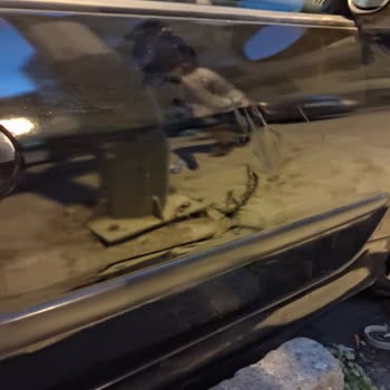 Park Halinde Elektrikli Bisiklet Düşmesi Aracımda Çizik Bıraktı