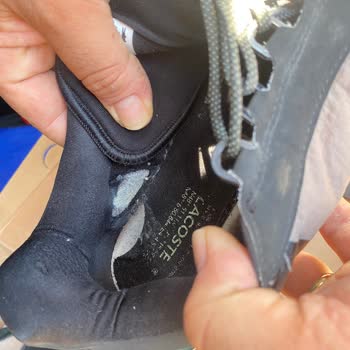 İki Yıllık Garantili Lacoste Ayakkabım Kısa Sürede Patladı Ve Mağaza Reddetti