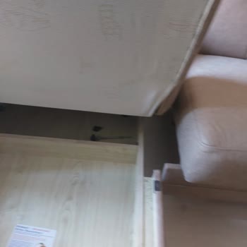Teslim Edilen L Koltukta Eksik Parçalar Ve Arızalı Mekanizma, Değişim Sözünün Tutulmaması