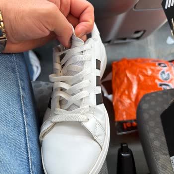Adidas Spor Ayakkabısında Kısa Sürede Deri Çatlaması Ve İade Talebi