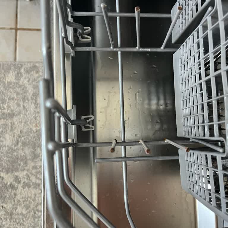 Inox Bulaşık Makinesinde Sepet Paslanması Ve Ayıplı Mal İddiası