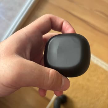 Anker Soundcore Liberty 4 Kulaklıkta Kutu Çatlağı Ve Şişlik, Değişim Talebi