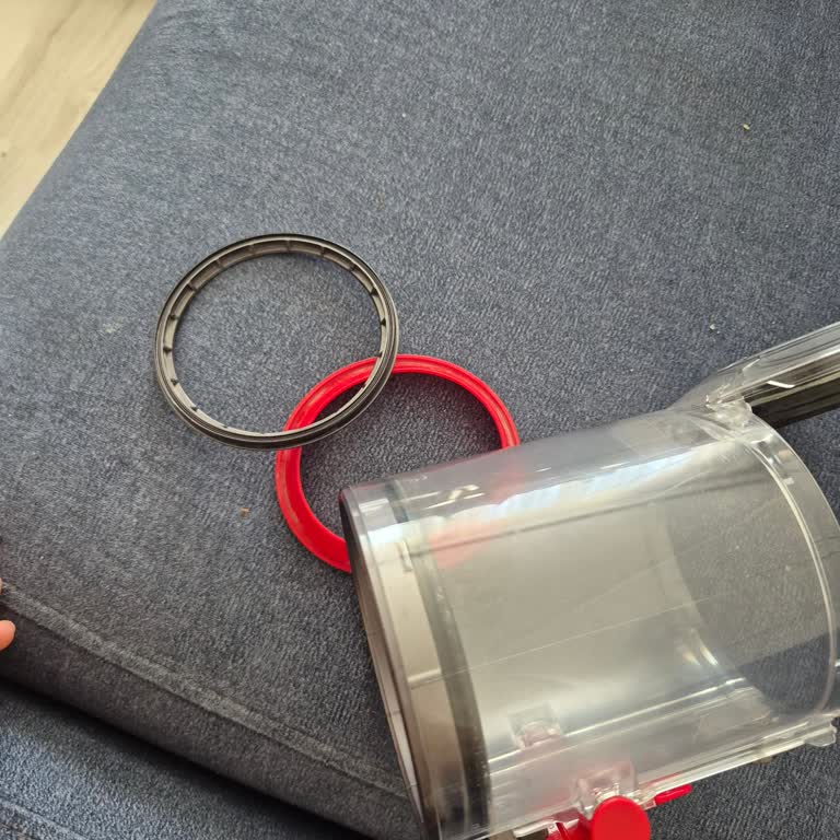 Dyson V12 Absolute'ün Plastik Conta Parçası Kırıldı, Garanti Kapsamı Dışında