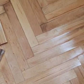 Daikin Kaira Duvar Tipi Klimada Tekrarlayan Su Sızıntısı Nedeniyle Ev Hasarı