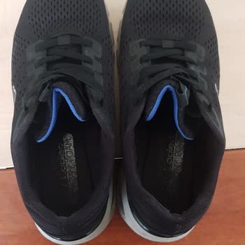 Skechers Ayakkabısının Tabanının Erimesi Ve Açıklamasız Red