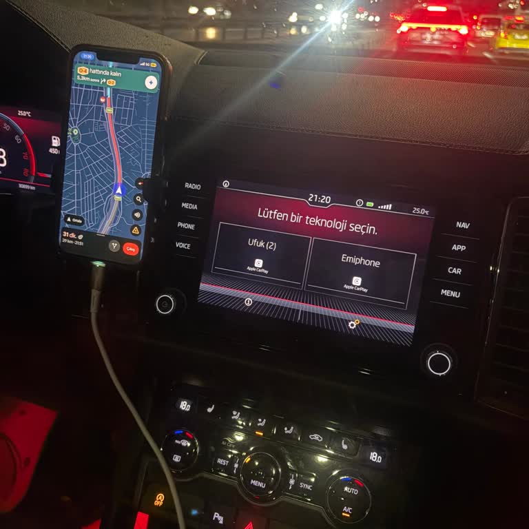 Skoda Kodiaq’ta CarPlay Bağlantı Kesintileri Sürekli Sorun Yaşıyorum