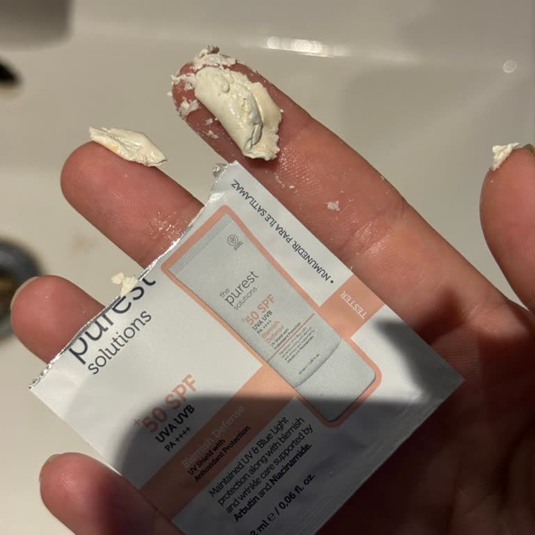 Blemish Defense SPF 50 Tester Kreminin Bozulan Kıvamı Kontrol Edilsin