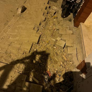 İSKİ Tamiratı Sonrası Kaldırım Taşları Yerine Konulmadı