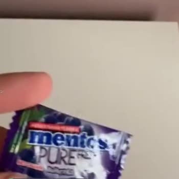 Mentos İçinde Sadece Hava Var, Özür Paketi İstiyoruz