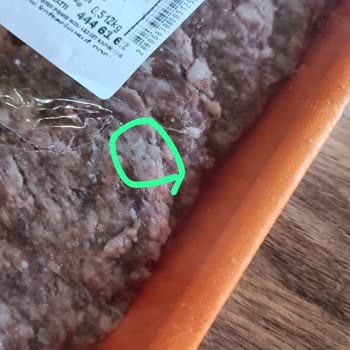Hamburger Köftesinde Kıl Çıktı, 15 Gün Boyunca Geri Dönüş Yok