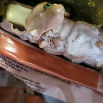 Küflü Dondurma Üzerindeki Hijyen Sorunu Güveni Zedeliyor