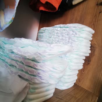 Yan Bant Yapışkanı Eksik Bebek Bezi Üretim Hatası