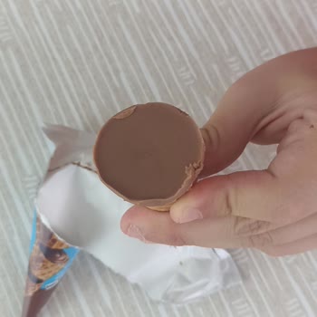 Şok Market’te Ozmo Çikolatalı Kornette Boncuk Çikolataları Eksik Çocuğu Üzdü