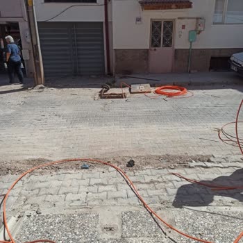 Superonline Kazı İşlemi Kabloları Kesti, Garaj Kutusu Hasarlı