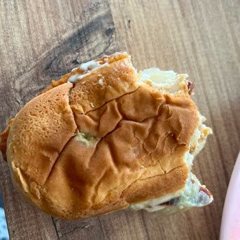 Küflü Burger Ekmeği İçin İade Talebi Ve Hijyen İncelemesi