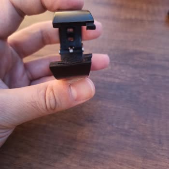 Decathlon’da Yedek Parça Eksikliği, W500 Saat Kordonu Koptu