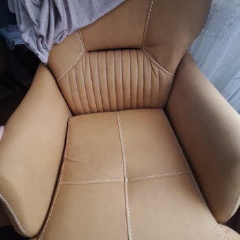 Tekli Koltukta Sürekli Çökme Ve Ücretsiz Onarım İsteği