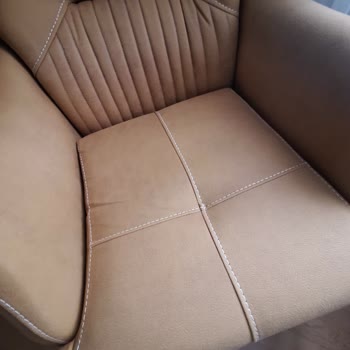 Tekli Koltukta Sürekli Çökme Ve Ücretsiz Onarım İsteği