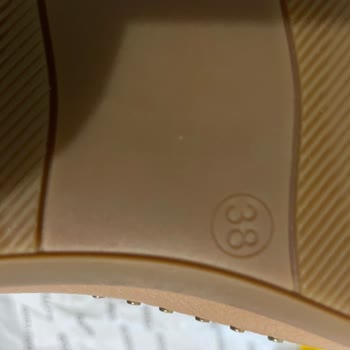 Yanlış Ayakkabı Numara Gönderimi Ve Stok Bilgileri Yanıltıcı