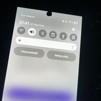 Üç Kez Onarıldı, Samsung Yetkili Servisi Telefonumu Mahvederek Kullanılamaz Hale Getirdi