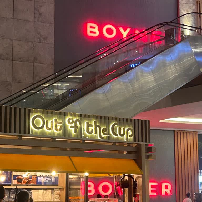 Out Of The Cup Kişisel Eşyalar Sorgulamadan Çöpe Atıldı, Personel Umursamaz