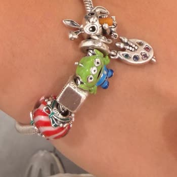 Kısa Sürede Boya Atan Pandora Charm Değişim Talebi