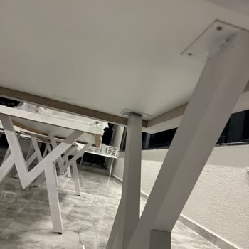 Üç Kardeşler Ofis Mobilya Sattıkları Ürünlerin Arkasında Durmamaları