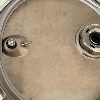 Fissler Vitavit Düdüklü Tencere İlk Kullanımda Karardı Ve İade Talep Ediyorum