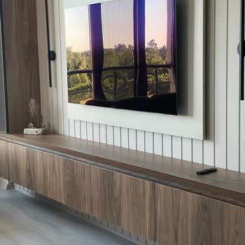 Kusurlu OLED TV'de Bombeli Ve Dalgalı Ekran Değişim Talebi
