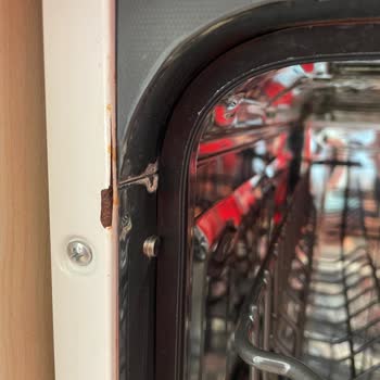 Vestel Bulaşık Makinesinde Paslanma Ve Ayıplı Ürün İddiası