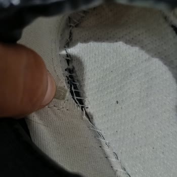 Crafsneakers İthal Gibi Tanıtılan Replika Ayakkabılar Kısa Sürede Bozuldu