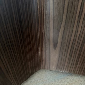 İki Ayağındaki Kaplama Çatlakları İçin Hızlı Parça Değişimi Talebi