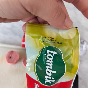 Denizli BİM’de Tombik Baton Sucukta Böcek Bulundu, Gıda Güvenliği İncelemesi Talep Ediliyor