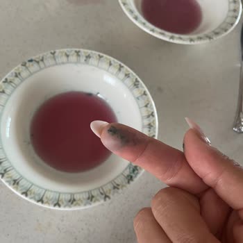 Şişe Sodada Mavi Köpük Ve Hamurumsu Madde: Çocuğumun Sağlığı Riski