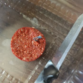 BİM Sucukta Lastik Çıktı Çocuk Güveni Tehlikede