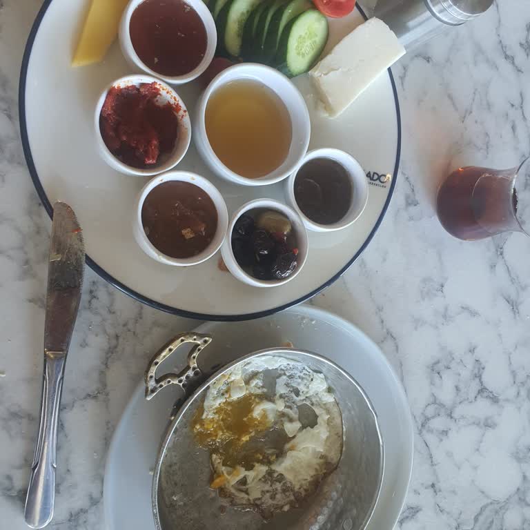 Mado FSM Şubesinde Eksik Ve Kalitesiz Kahvaltı, Fiyata Uymuyor