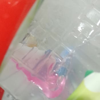 BİM Tombik Sosisin Pembe Renk Değişimi Sağlık Korkusuna Yol Açtı