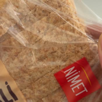 A101 Markette Küflü Ekmek Satışı Ve Çalışanların Saygısız İade Reddi