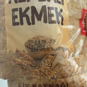 A101 Markette Küflü Ekmek Satışı Ve Çalışanların Saygısız İade Reddi