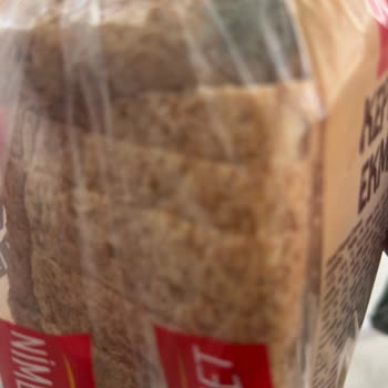 A101 Markette Küflü Ekmek Satışı Ve Çalışanların Saygısız İade Reddi