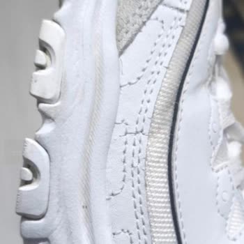 Skechers D'Lites Deri Çatlaması Ve Üretim Hatası Reddi
