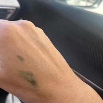 Yanlış Renkli Kaş Ürünü Ve Kırıcı Personel Tutumu İade İsteği