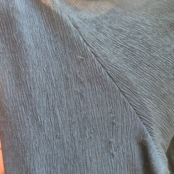 Stradivarius Pantolonunda İlk Yıkamada Dikişlerin Açılması Ve Deforme Olması
