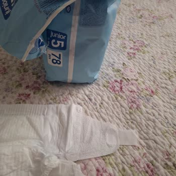 Molfix 5 Numaralı Bebek Bezinde Yapışkan Eksikliği